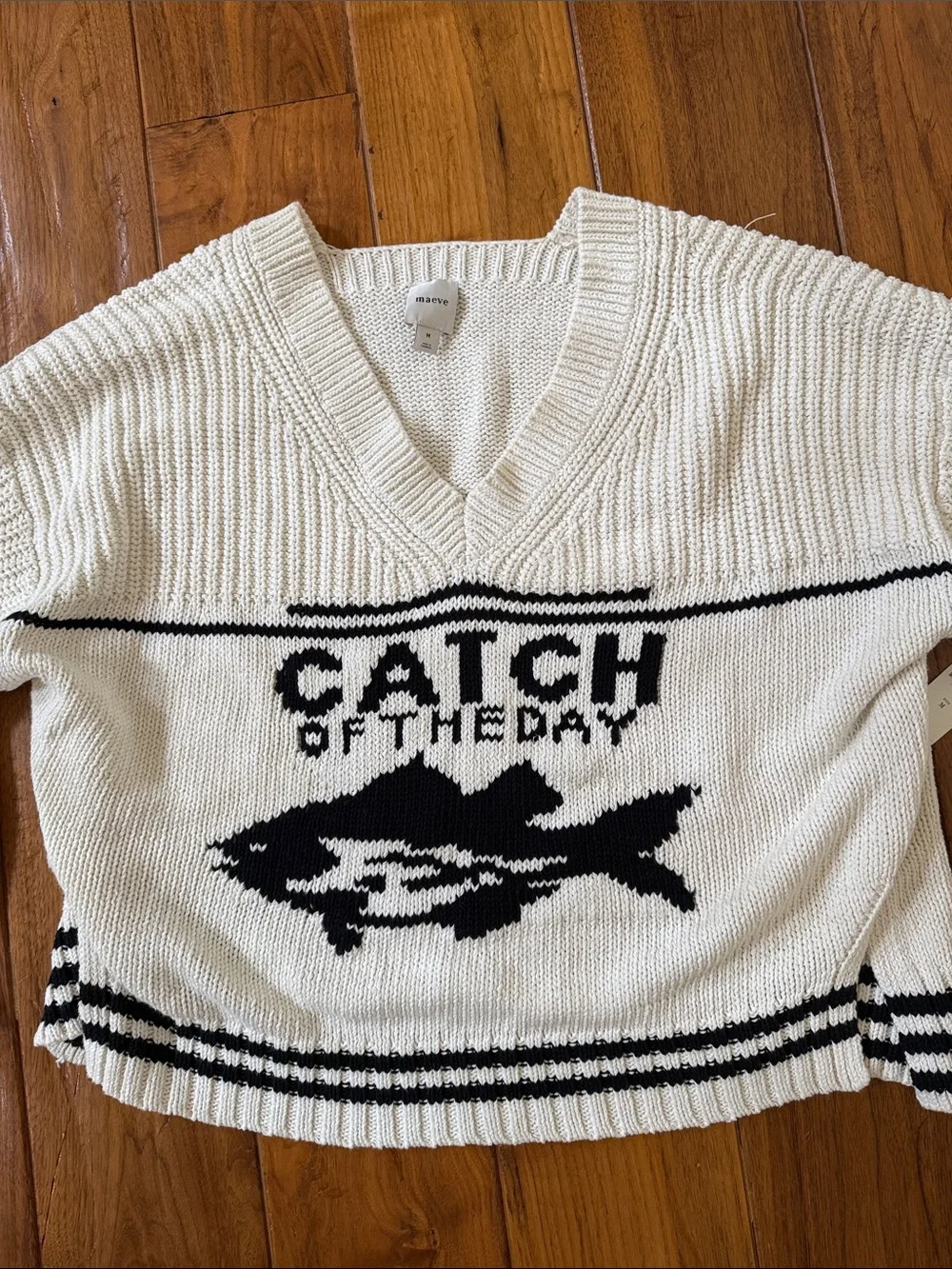 NWT- Maeve Cream V‑Neck Knit Sweater “catch of Day” sz M - Picture 3 of 6